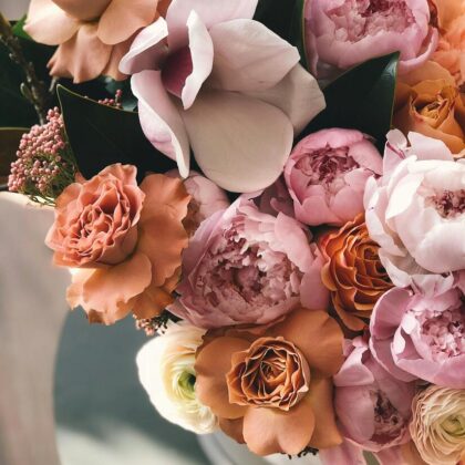 flores en tonos rosados